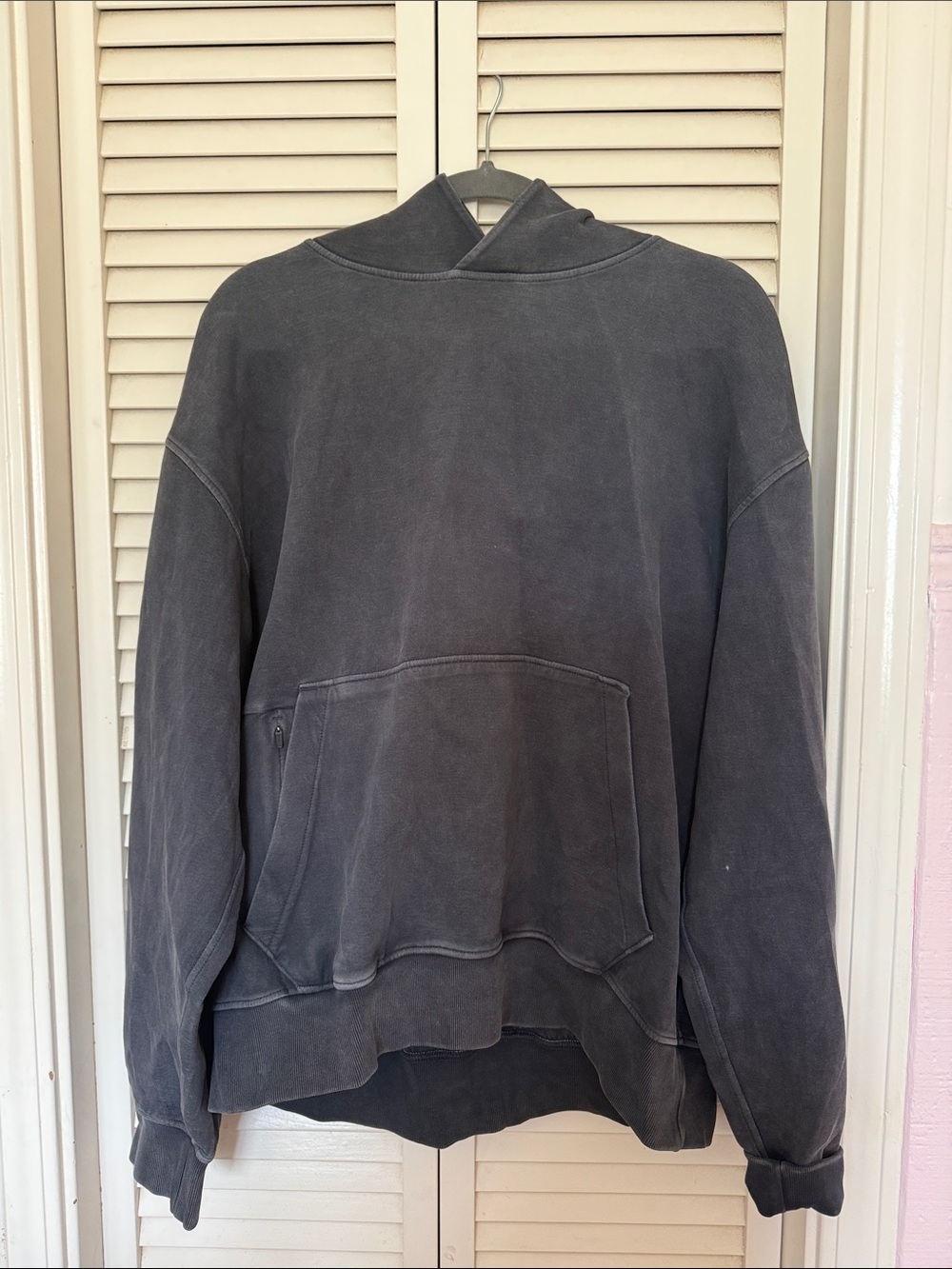 Men's Washed Charcoal Crewneck Sweatshirt